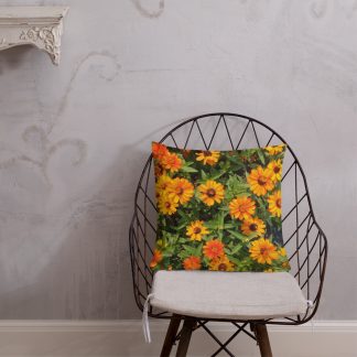 O Zinnia 18" Premium Pillow