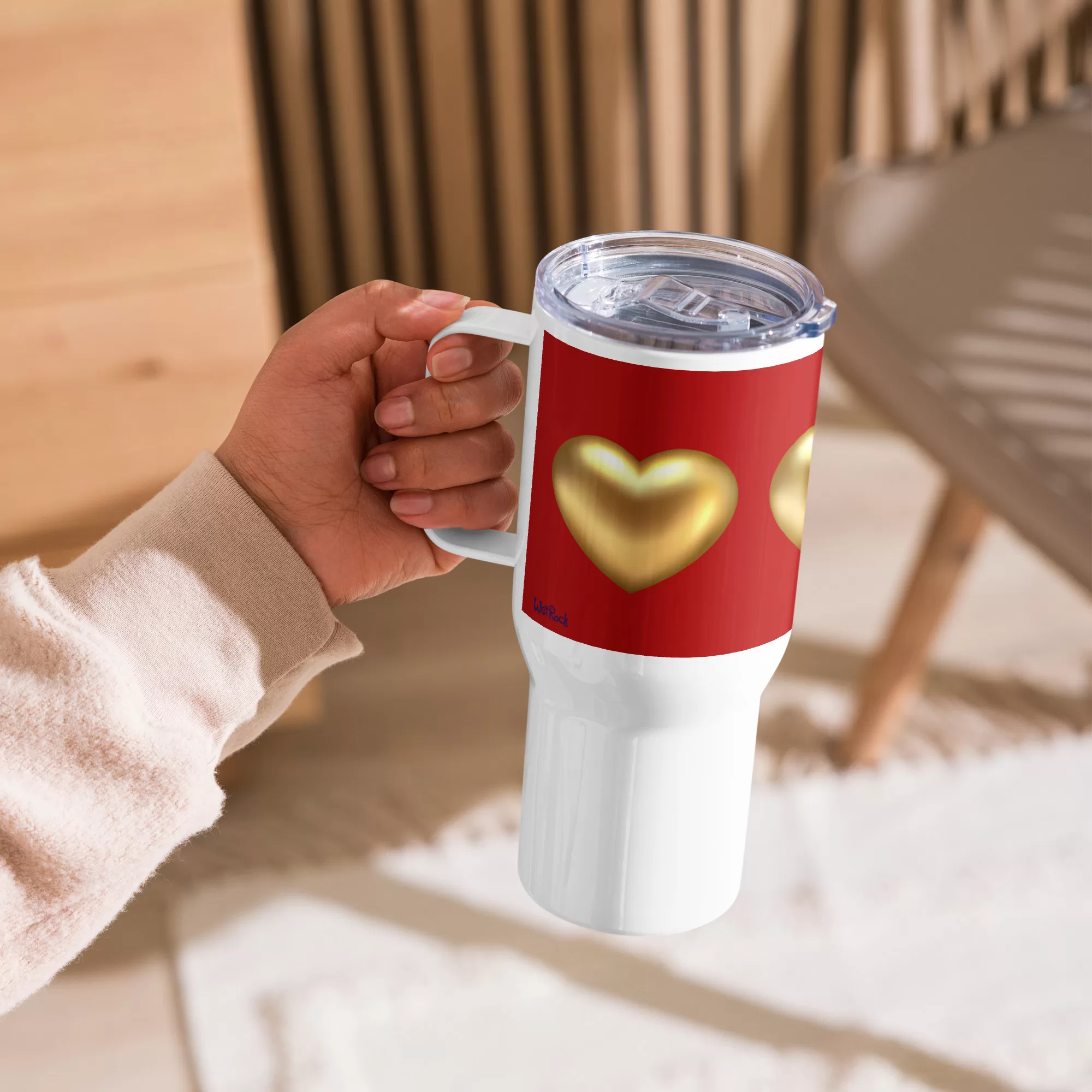 Golden Heart Travel mug with a handle