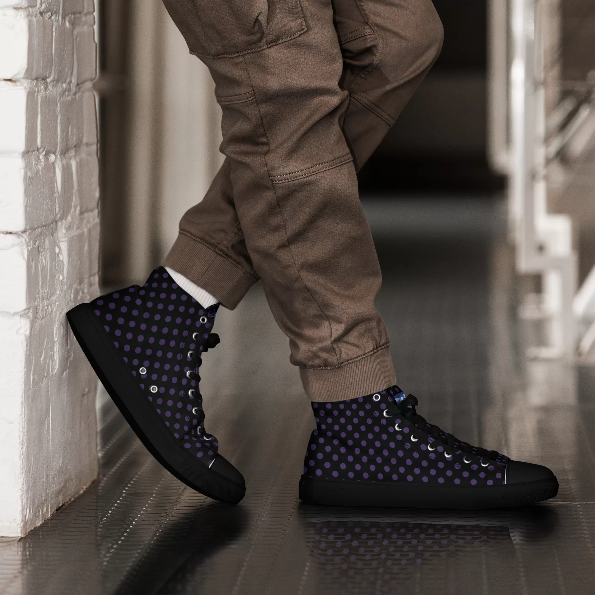 Men’s high-top Small Purple-Dots canvas shoes - Image 4