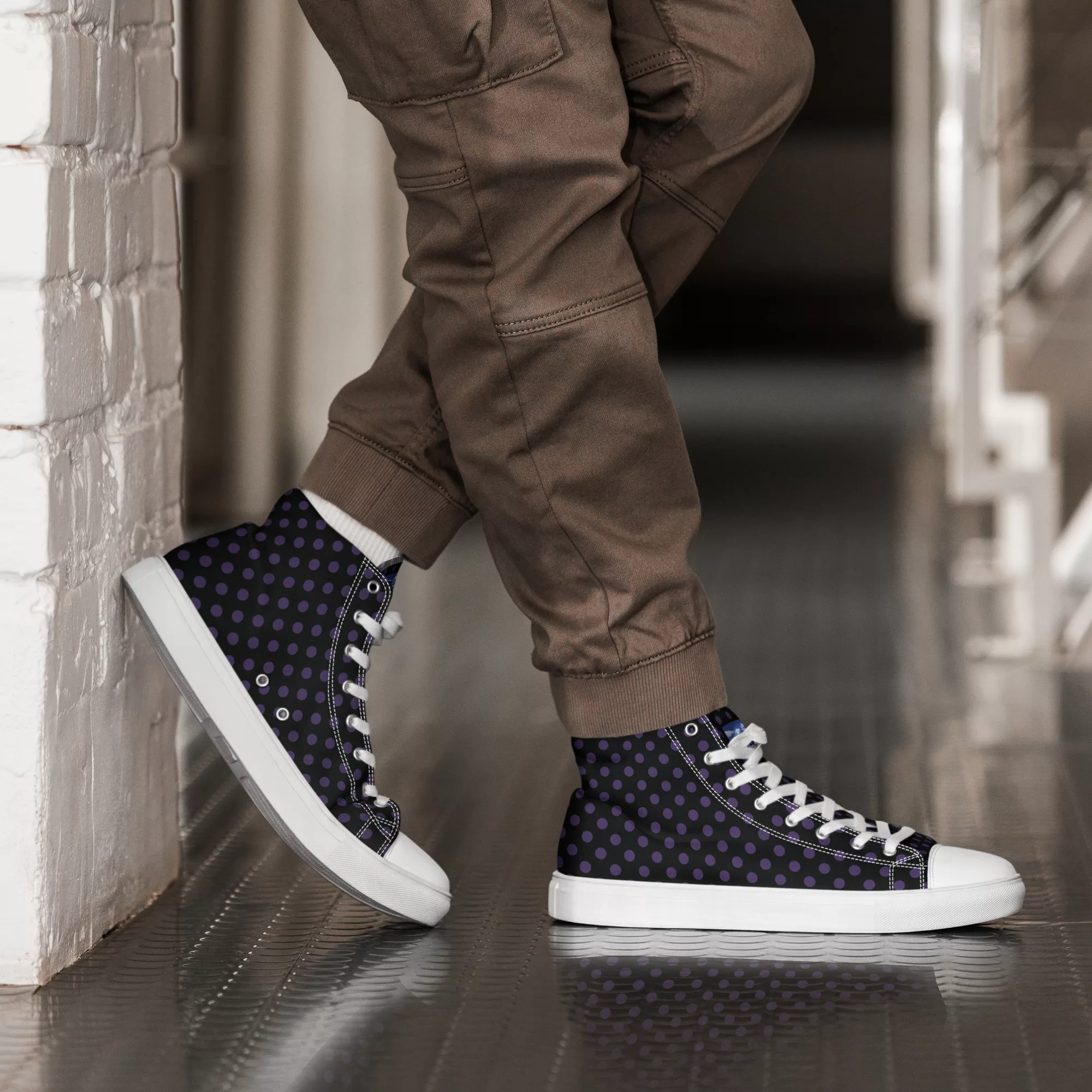 Men’s high-top Small Purple-Dots canvas shoes - Image 3